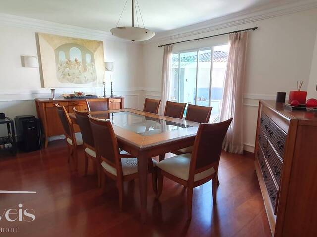 Casa para Venda em Santana de Parnaíba - 5
