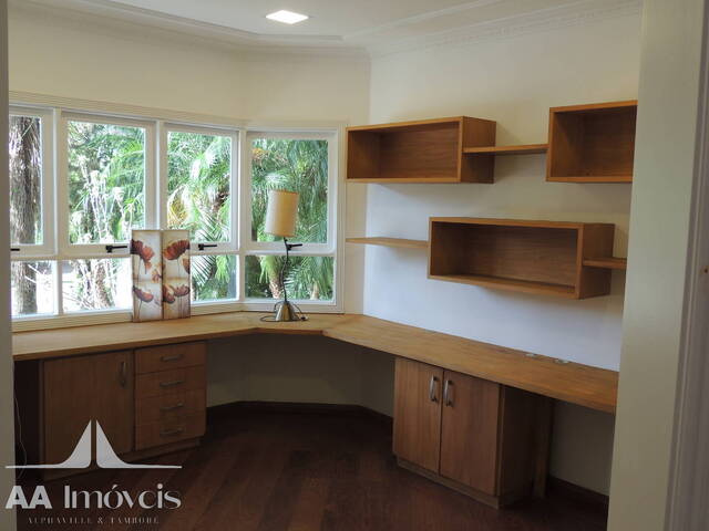 Casa para Venda em Santana de Parnaíba - 5