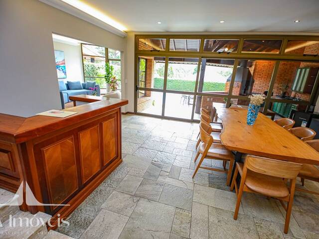 Casa para Venda em Santana de Parnaíba - 5