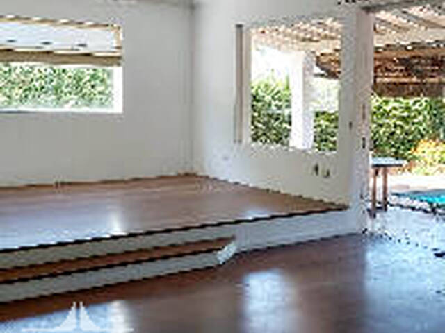 Casa para Venda em Santana de Parnaíba - 5