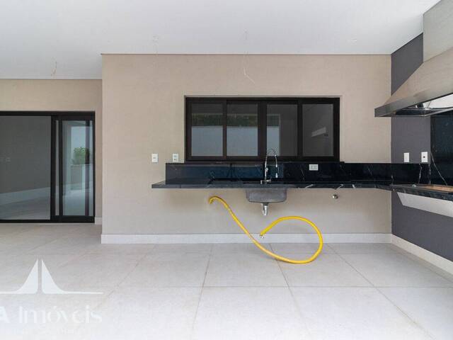 Casa para Venda em Santana de Parnaíba - 4