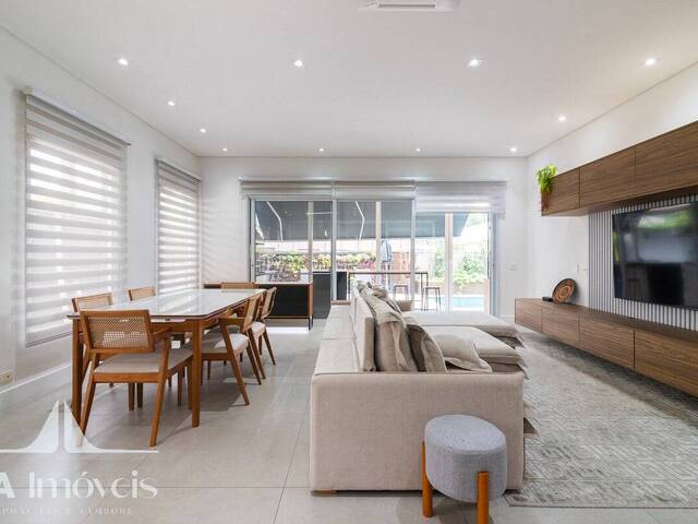 Casa para Venda em Santana de Parnaíba - 3
