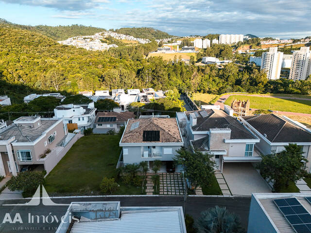 Casa para Venda em Santana de Parnaíba - 2