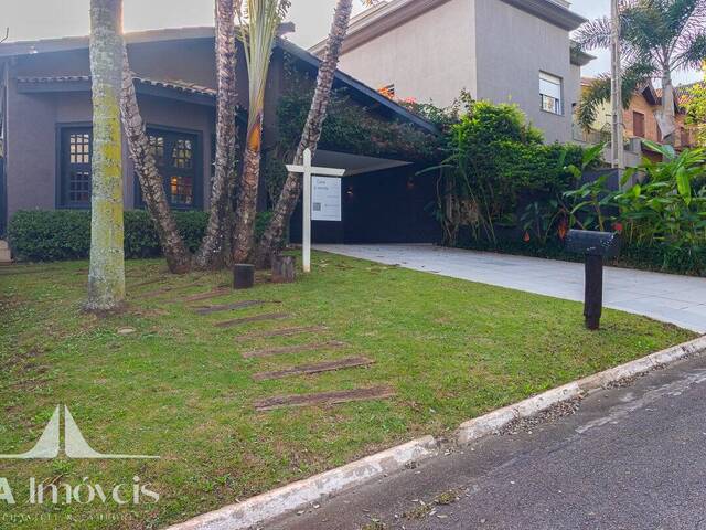Casa para Venda em Santana de Parnaíba - 2