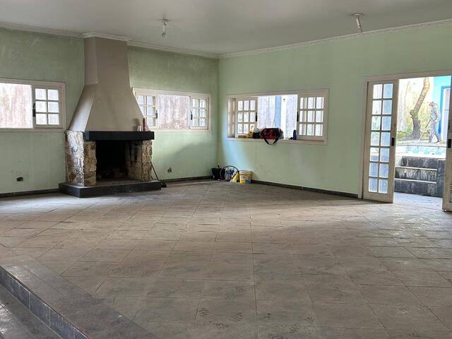 Casa para Venda em Santana de Parnaíba - 2