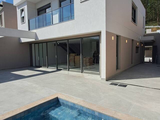 Casa para Venda em Santana de Parnaíba - 2