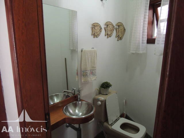 Casa para Venda em Santana de Parnaíba - 5