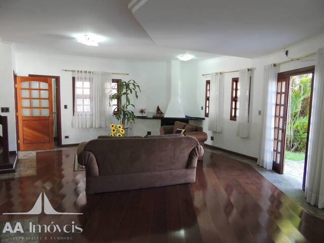 Casa para Venda em Santana de Parnaíba - 2