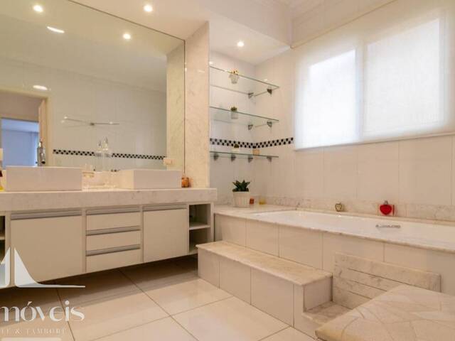 Casa para Locação em Santana de Parnaíba - 4