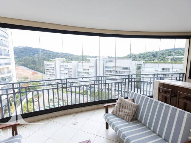 Apartamento para Venda em Santana de Parnaíba - 5