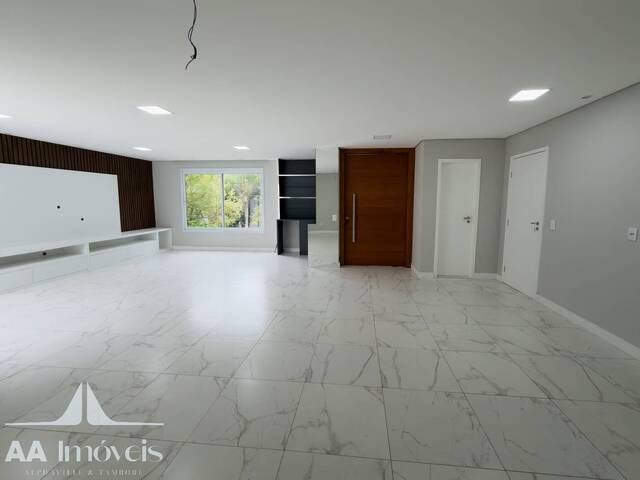 Casa para Venda em Santana de Parnaíba - 3
