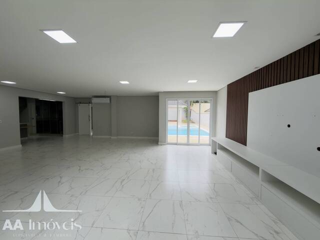 Casa para Venda em Santana de Parnaíba - 4
