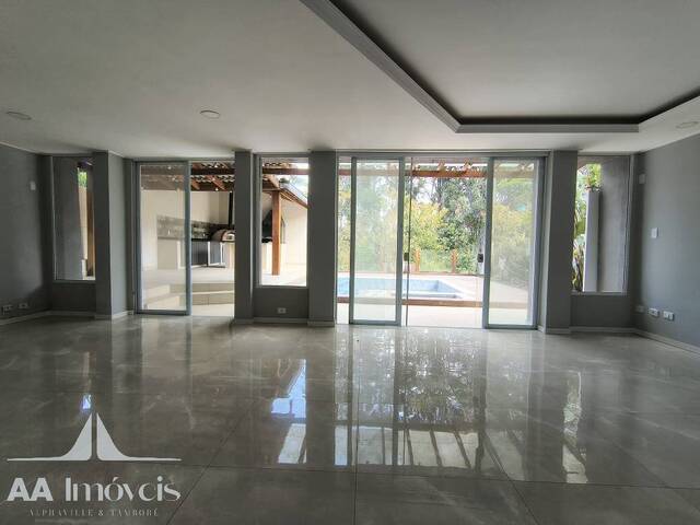 Casa para Venda em Santana de Parnaíba - 2