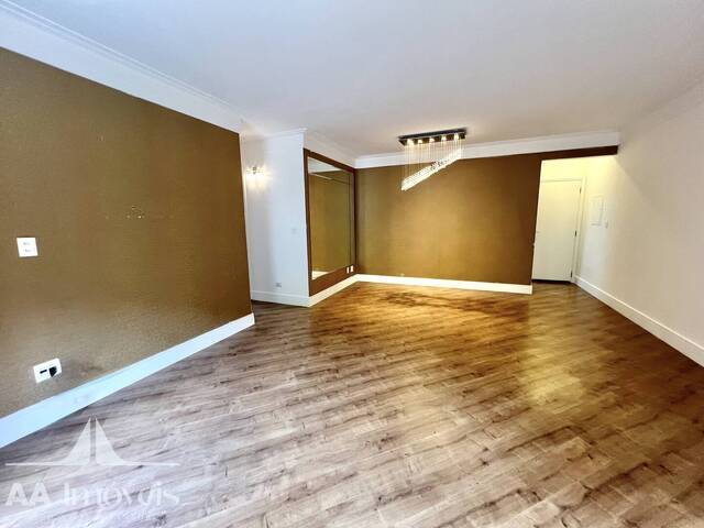 Apartamento para Venda em Santana de Parnaíba - 3