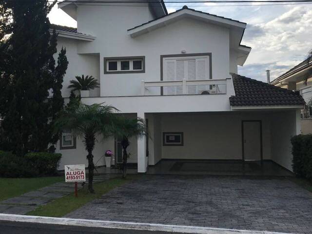 Casa para Locação em Santana de Parnaíba - 2
