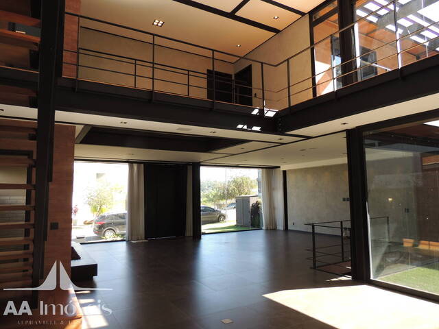 Casa para Venda em Santana de Parnaíba - 4