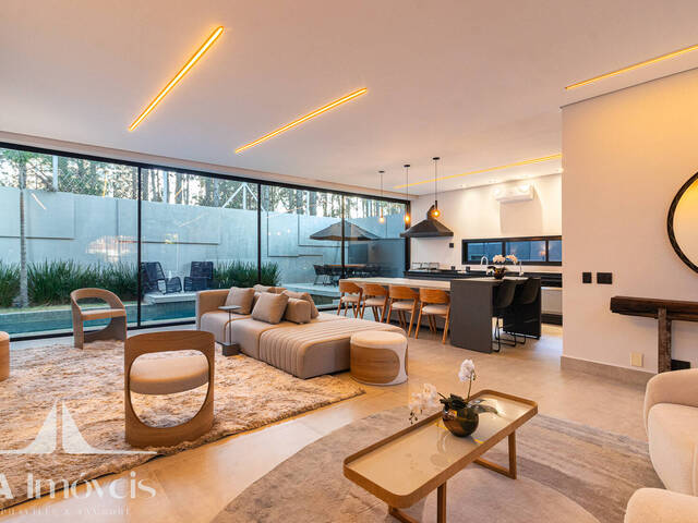 Casa para Venda em Santana de Parnaíba - 3