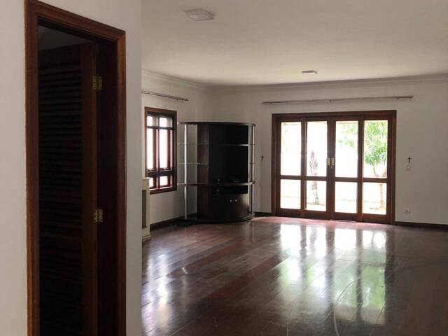 Casa para Venda em Santana de Parnaíba - 4