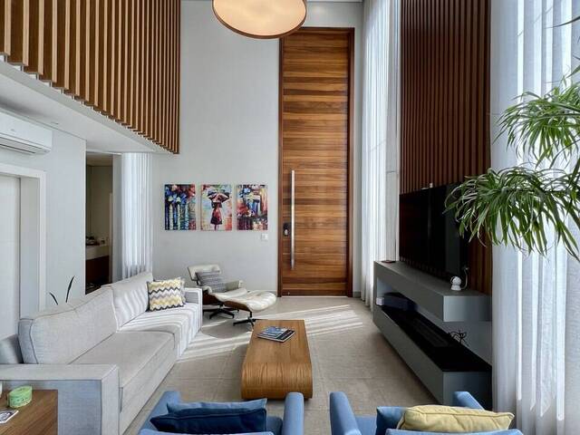 Casa para Venda em Santana de Parnaíba - 5