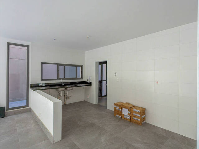 Casa para Venda em Santana de Parnaíba - 2