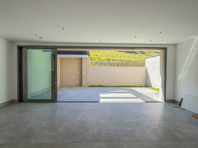 Casa para Venda em Santana de Parnaíba - 5