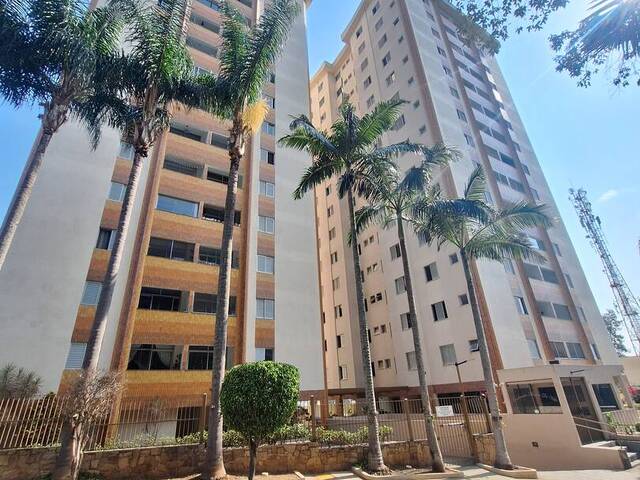 Apartamento para Venda em Santana de Parnaíba - 2