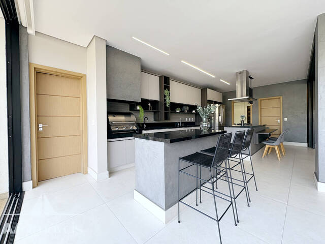Casa para Venda em Santana de Parnaíba - 5