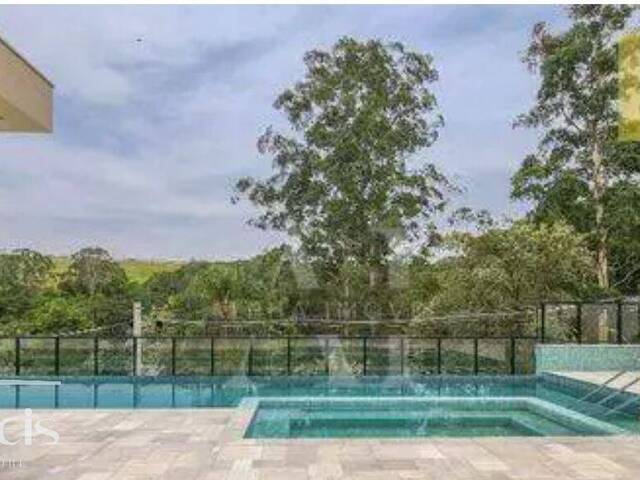 #1404 - Casa para Venda em Santana de Parnaíba - SP - 1