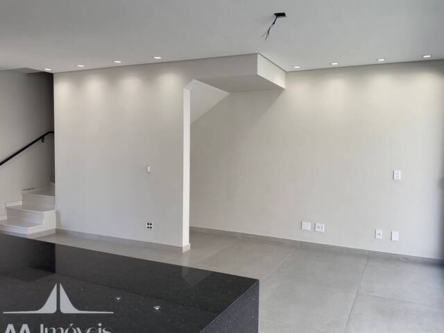 #1421 - Casa para Locação em Santana de Parnaíba - SP - 2